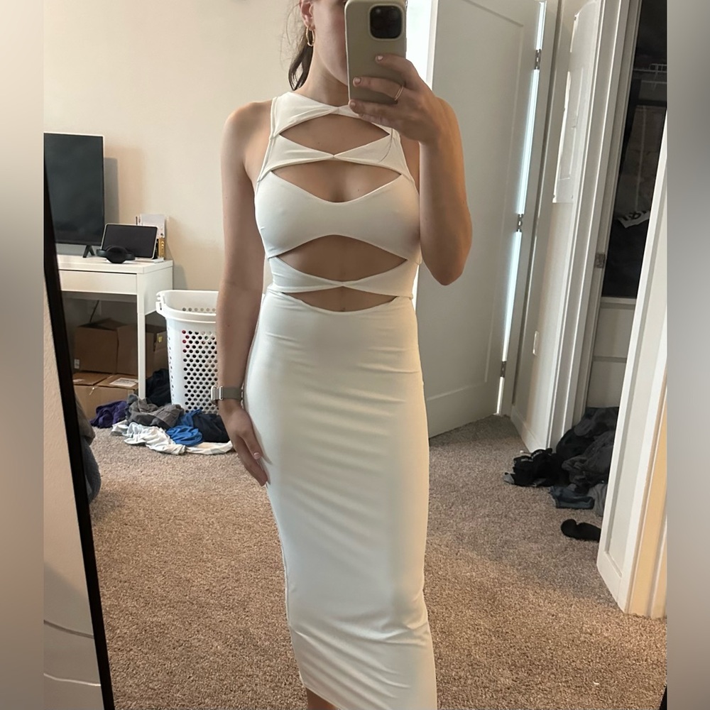 Meshki Chloe Cut Out White Midi Dress - Picture 11 of 11